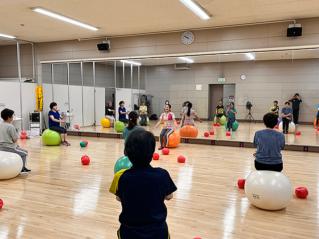 バランスボールエクササイズ