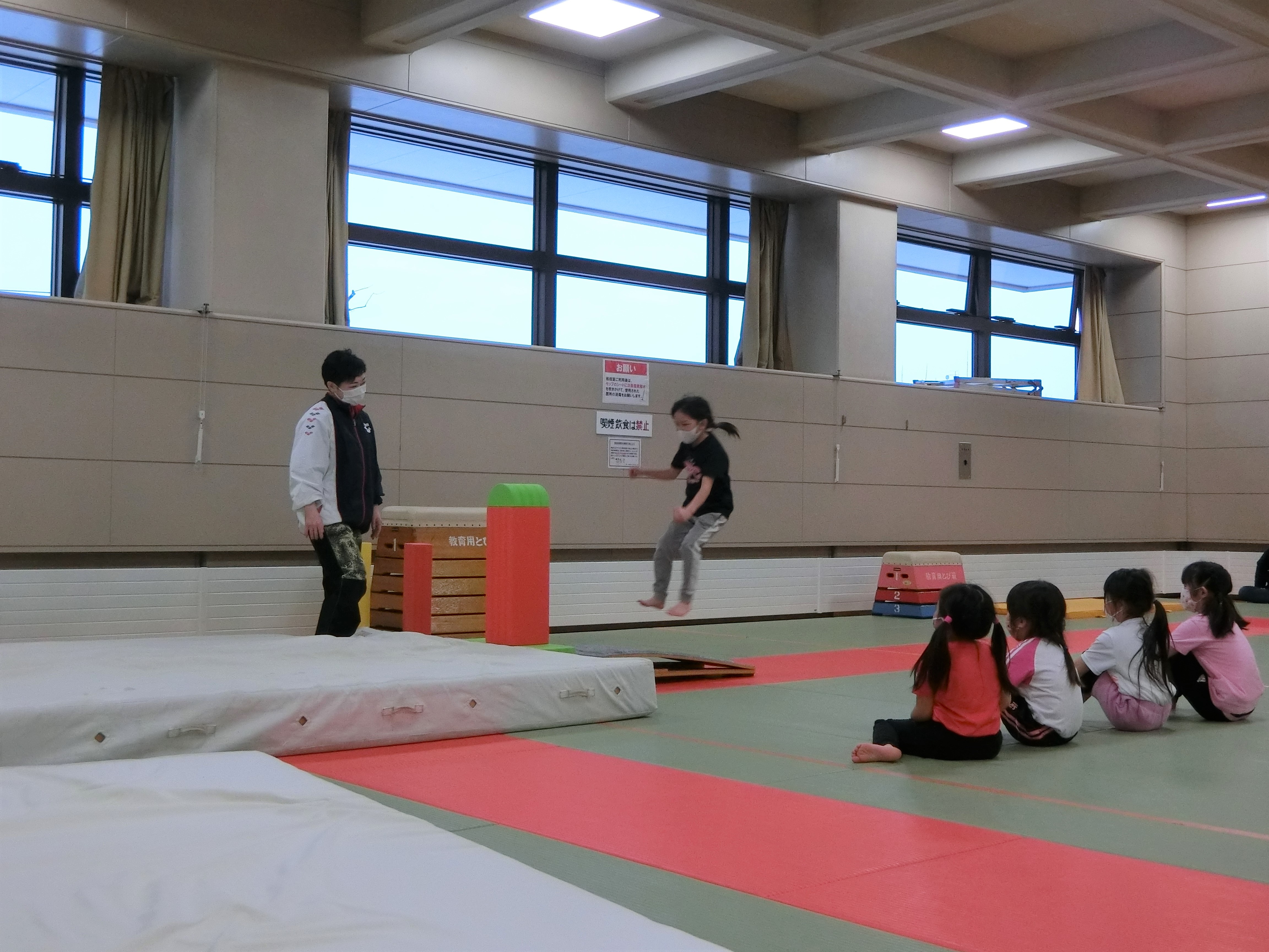 074 第1期 幼児・器械体操（木）画像
